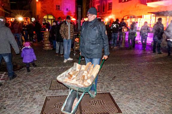 Licht, Düfte und Klänge beim Glurnser Advent 2019; Fotos: Sepp