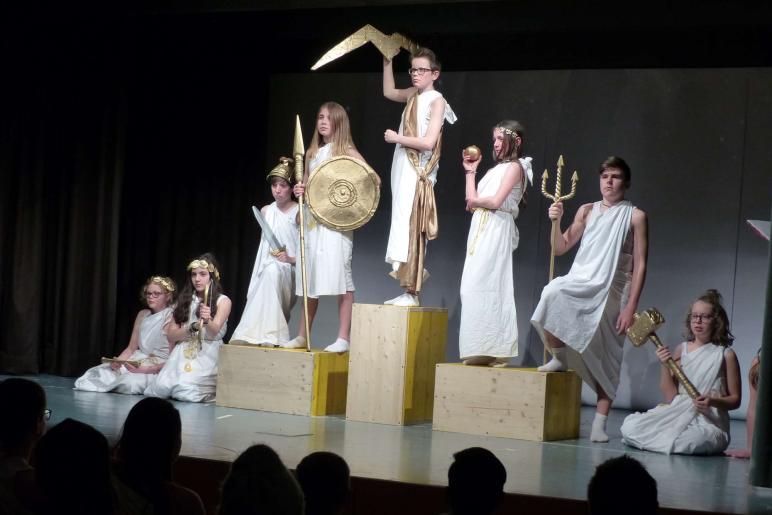 Abschlussfeier der 6. Vinschger Sprachwerkstatt „SpLeSch!“ am 2. März in Laas; Fotos: Sepp