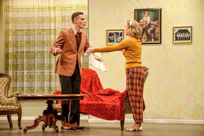 "Hier sind Sie richtig" - Theater in Latsch; Fotos: Michael Andres